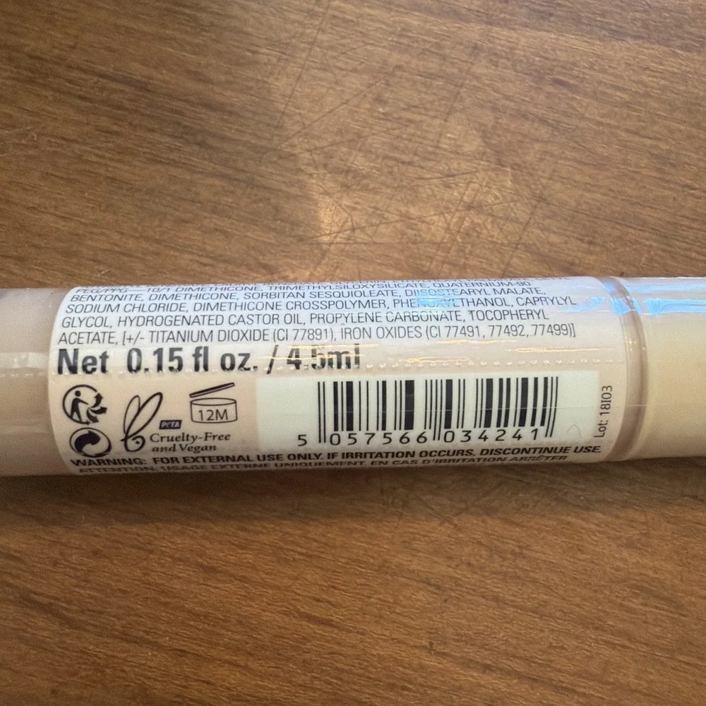 NEW Makeup Revolution Lightweight Fast Base Concealer C7 0.15fl oz/4.5ml